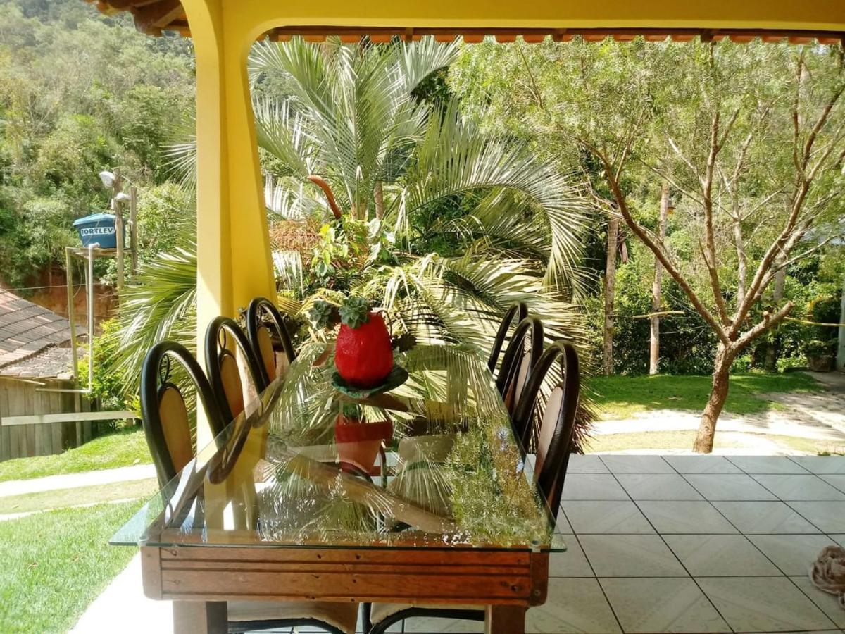 Casa Com Flores Pedra Azul  Exterior photo